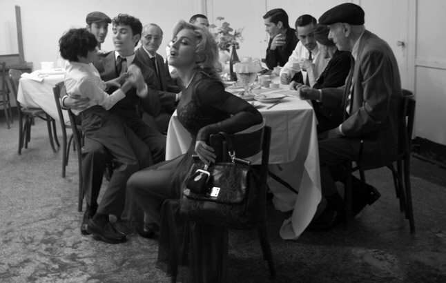 Madonna-for-Dolce-Gabbana-Backstage-Photos-madonna-13872520-646-410.jpg